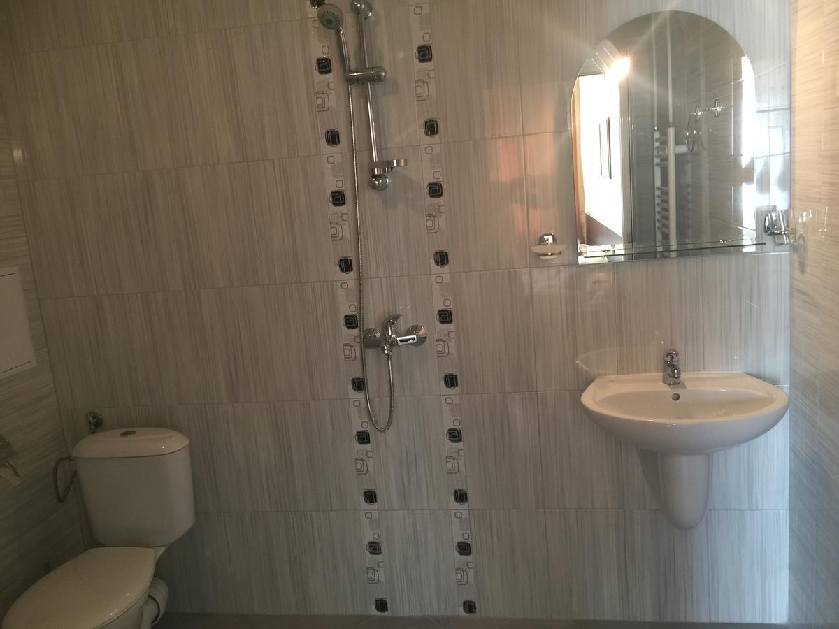 Hotel Bojur Mineralni Bani Exteriér fotografie