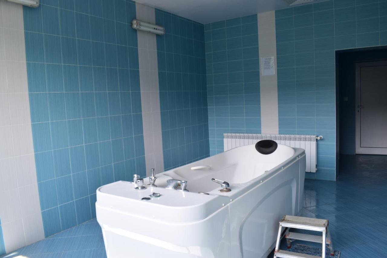 Hotel Bojur Mineralni Bani Exteriér fotografie